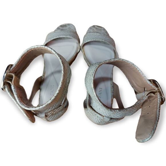 Alfani Casedy Creamy Gold Sandals Size 6 - Picture 8 of 12